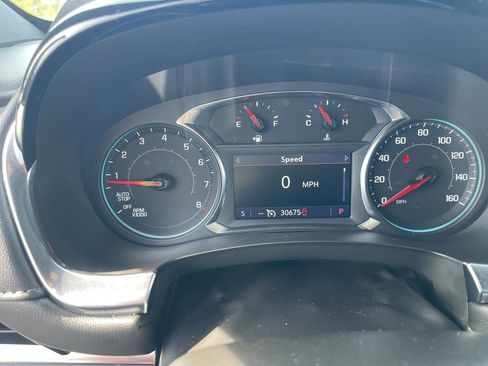 Used 2023 Chevrolet Traverse LT AWD/4WD image 15