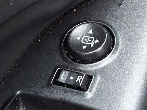 Used 2019 GMC Canyon SLE w/ SLE Convenience Package image 30