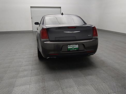 Used 2015 Chrysler 300 S RWD image 6