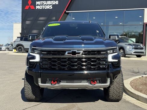 Used 2023 Chevrolet Silverado 1500 ZR2 w/ Technology Package image 7