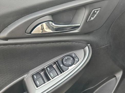 Used 2024 Chevrolet Malibu LT FWD image 12
