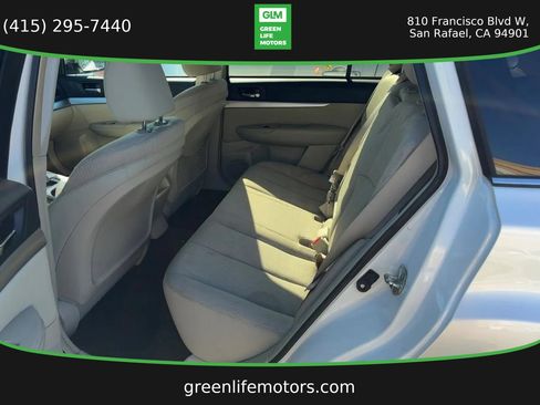 Used 2012 Subaru Outback 2.5i Premium w/ All-Weather Pkg AWD/4WD image 12