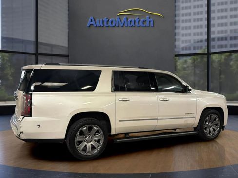 Used 2015 GMC Yukon XL Denali w/ Premium Package image 11