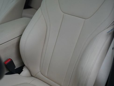 Used 2021 BMW 330e xDrive AWD/4WD image 26
