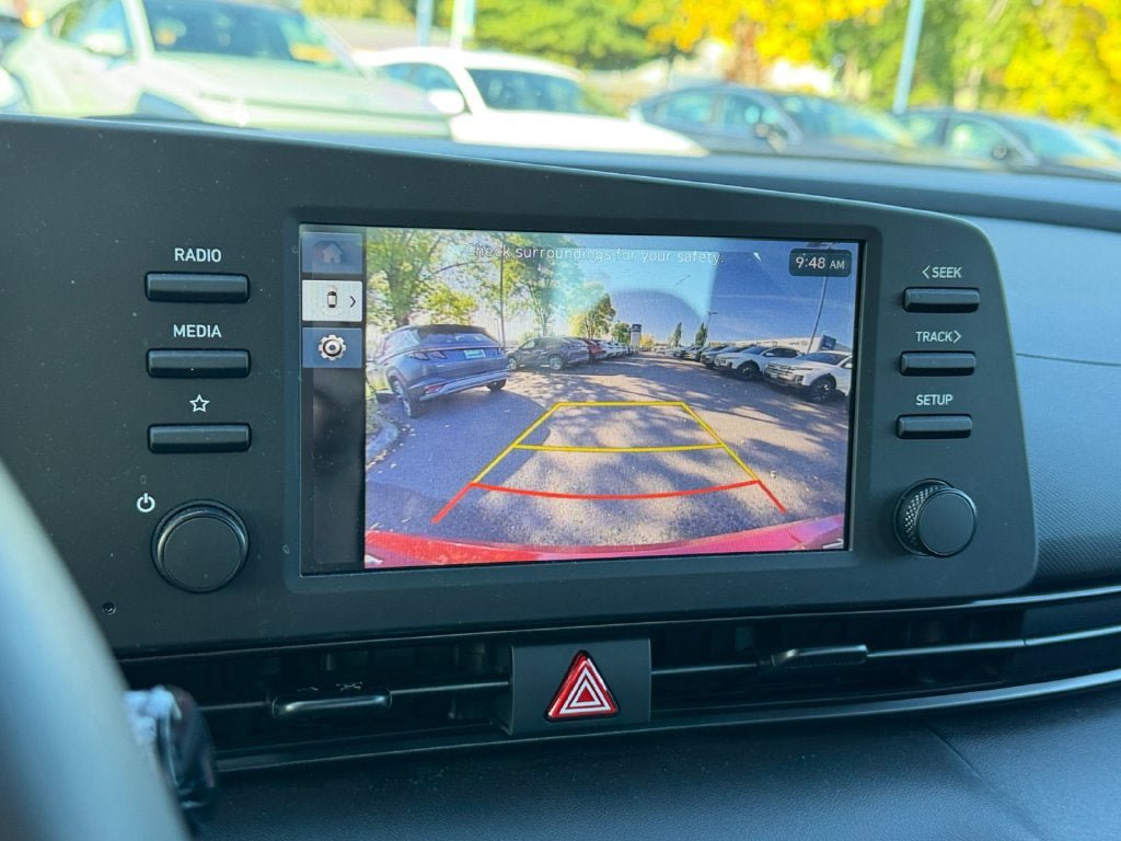 Certified 2025 Hyundai Elantra Sport FWD image 18