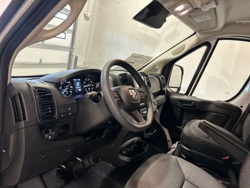 New 2026 RAM ProMaster 2500 w/ Convenience Group image 15