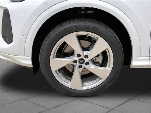New 2026 Audi Q5 Premium AWD/4WD image 11