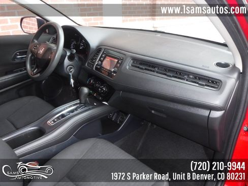 Used 2018 Honda HR-V LX image 40