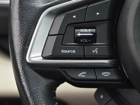 Used 2022 Subaru Ascent Limited w/ Technology Package image 19