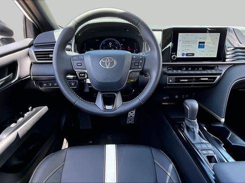 Used 2026 Toyota Camry SE FWD image 6