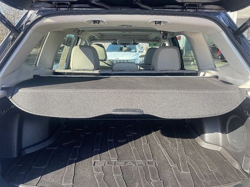 Used 2022 Subaru Forester Limited image 14