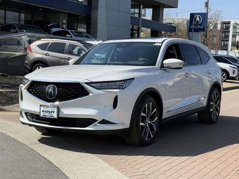 Used 2023 Acura MDX SH-AWD w/ Technology Package image 3