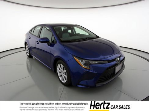 Used 2025 Toyota Corolla LE FWD image 1