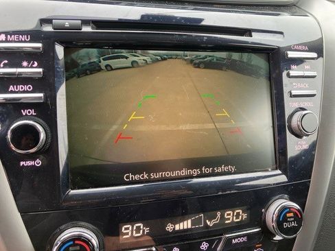 Used 2023 Nissan Murano SV w/ SV Midnight Edition Package image 17