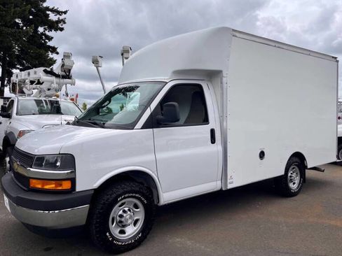 Used 2021 Chevrolet Express 3500 w/ Power Convenience Package RWD image 1