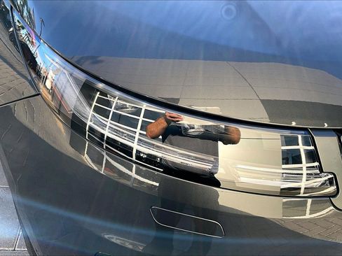 Used 2025 Land Rover Range Rover Sport Dynamic SE image 28