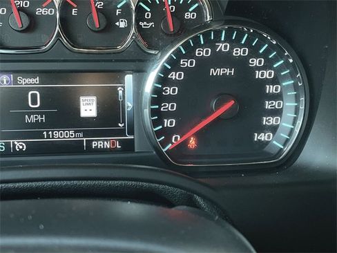 Used 2018 GMC Yukon XL SLT image 12