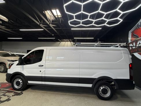 Used 2024 Ford Transit 250 Low Roof w/ Fleet Fuel Economy Package RWD image 21