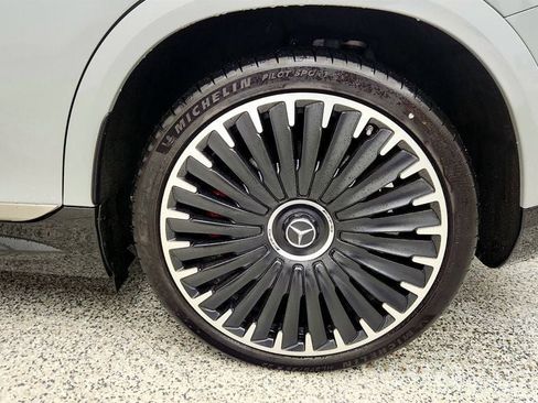 Used 2024 Mercedes-Benz EQE AMG 4MATIC SUV w/ AMG Dynamic Plus Package image 9