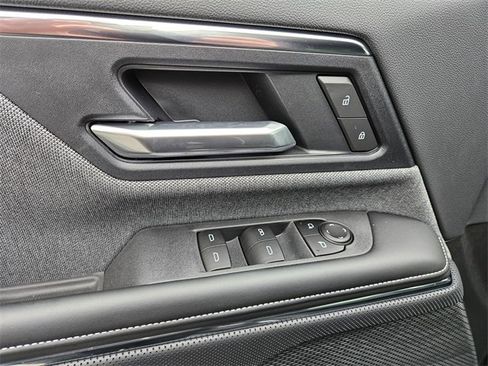 New 2026 GMC Sierra EV Elevation w/ LPO, Elevation Dark Package image 15