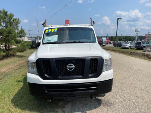 Used 2016 Nissan NV 3500 S w/ Power Package RWD image 2