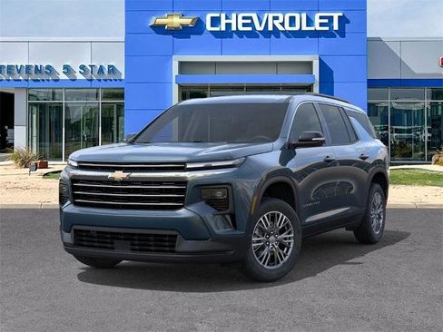 New 2026 Chevrolet Traverse LT image 6