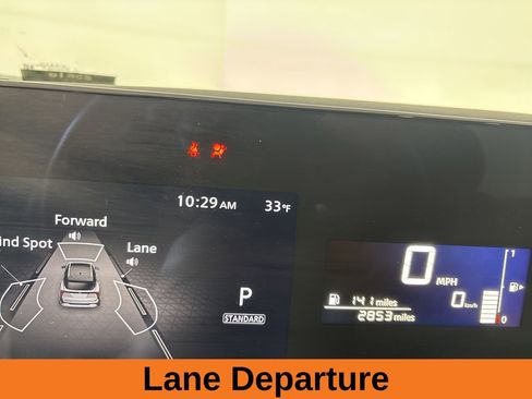 Used 2025 Nissan Kicks SV image 12