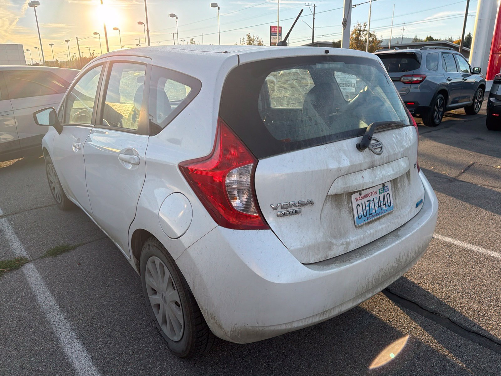 Used 2015 Nissan Versa Note SV FWD image 6