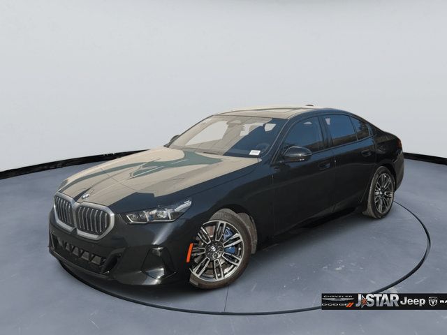 Used 2024 BMW 540i xDrive w/ M Sport Package AWD/4WD image 1