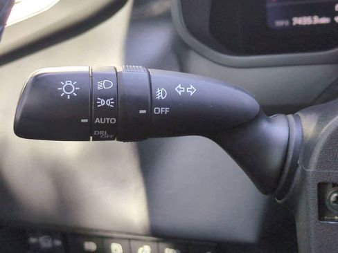 Used 2023 Toyota Sequoia Platinum image 28