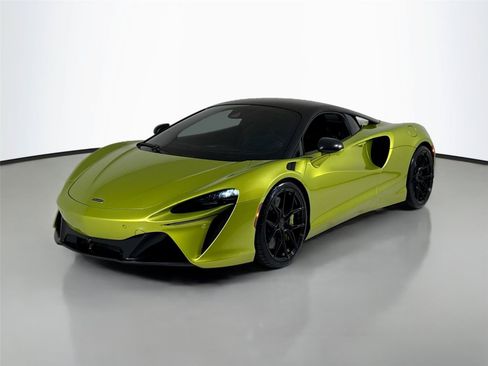 Used 2023 McLaren Artura RWD image 35
