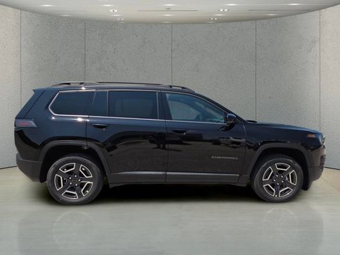 New 2026 Jeep Cherokee Limited AWD/4WD image 3