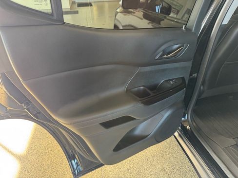 Used 2023 GMC Acadia AT4 w/ Technology Package image 13