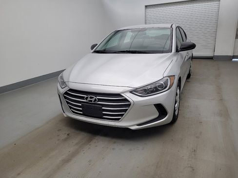 Used 2018 Hyundai Elantra SE w/ Cargo Package image 15