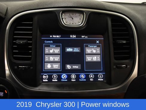 Used 2019 Chrysler 300 C w/ Harman/Kardon Audio Group RWD image 20