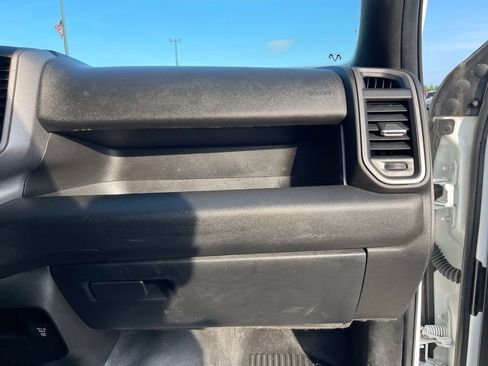 Used 2022 RAM 2500 Tradesman w/ Chrome Appearance Group image 34