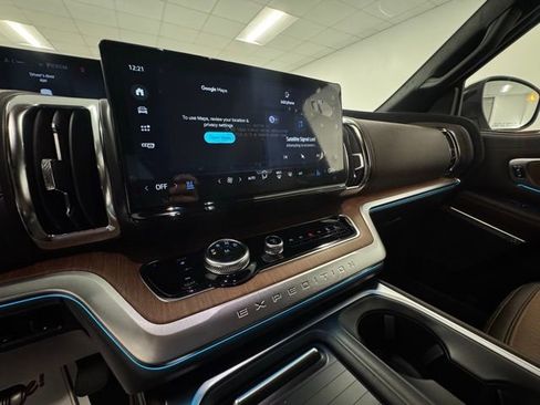 New 2025 Ford Expedition King Ranch image 19