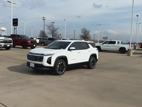 New 2026 Chevrolet Equinox LT w/ Convenience Package II AWD/4WD image 4