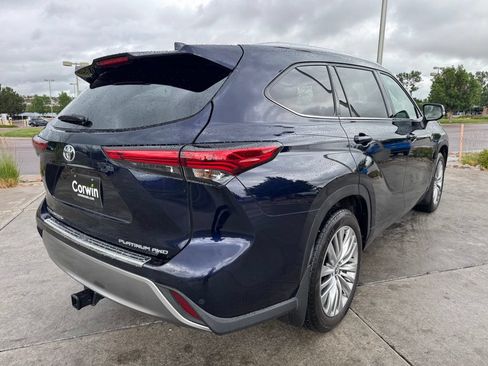 Used 2023 Toyota Highlander Platinum AWD/4WD image 8