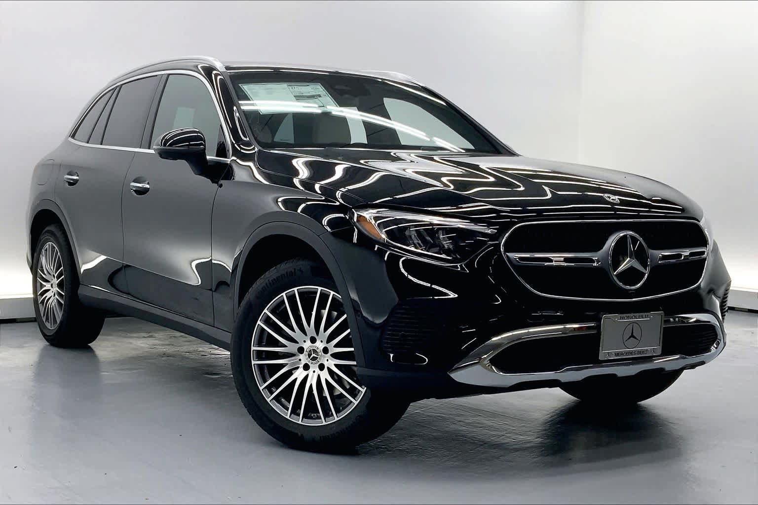 Used 2026 Mercedes-Benz GLC 300 image 4