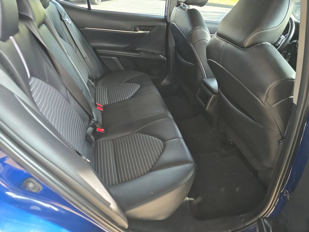 Used 2024 Toyota Camry SE w/ Cold Weather Package FWD image 14