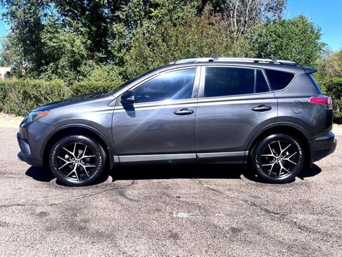 Used 2016 Toyota RAV4 SE w/ Advanced Technology Package AWD/4WD image 6