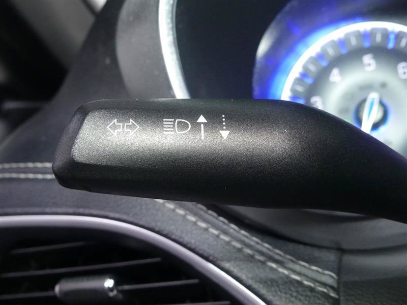 Used 2019 Chrysler Pacifica Limited w/ Advanced Safetytec Group FWD image 34
