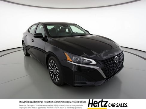 Used 2025 Nissan Altima 2.5 SV image 1
