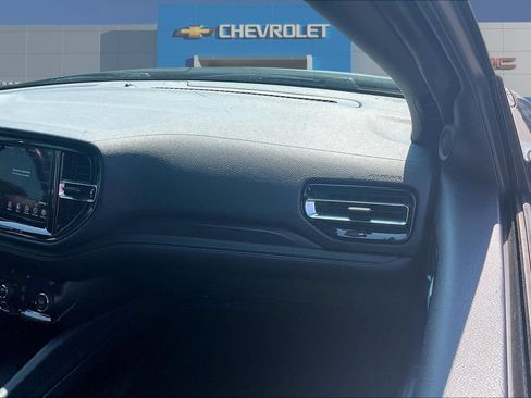 Used 2024 Dodge Durango SXT w/ SXT Blacktop Group RWD image 27