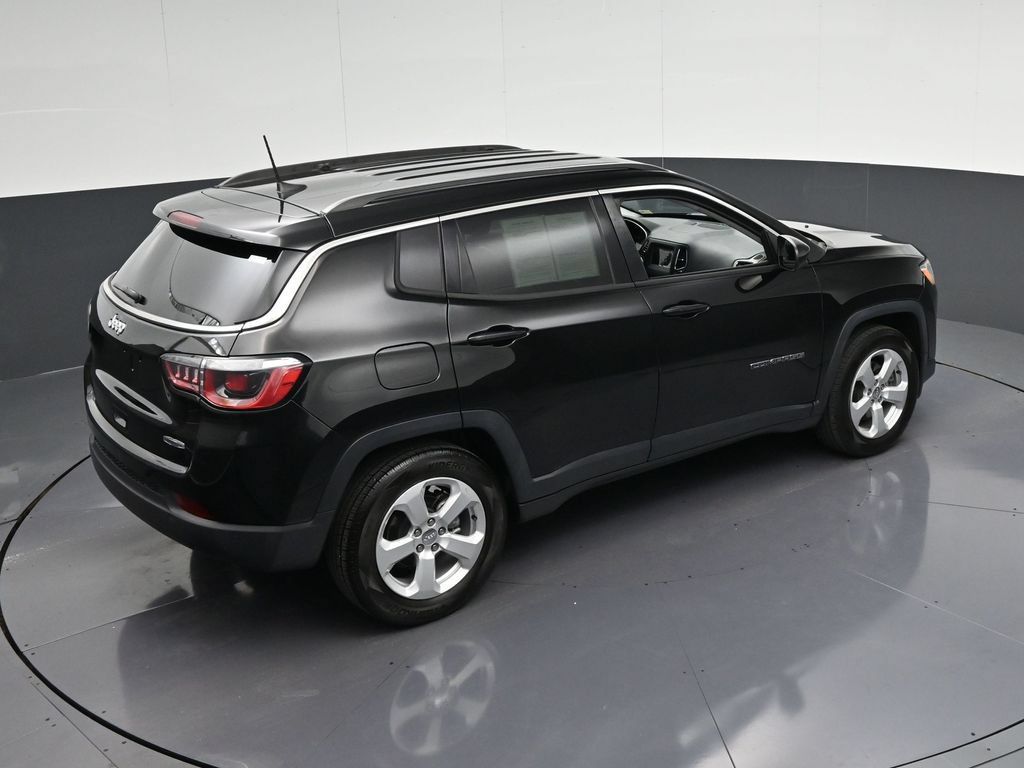 Used 2019 Jeep Compass Latitude FWD image 21
