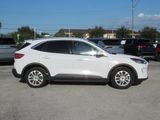 Used 2020 Ford Escape SE image 3