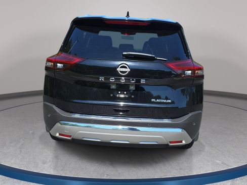 Certified 2023 Nissan Rogue Platinum FWD image 6