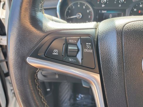 Used 2020 Buick Encore Preferred FWD image 15