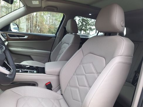 New 2026 Volkswagen Atlas SE image 11